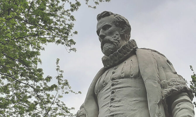 Standbeeld Peeter van Coudenberghe