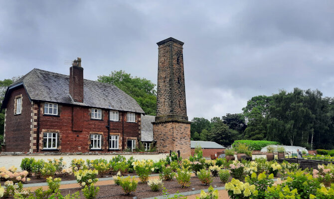 Bothy en testveld in RHS Garden Bridgewater