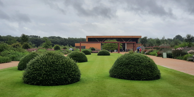 RHS Bridgewater gazon en welkomstgebouw
